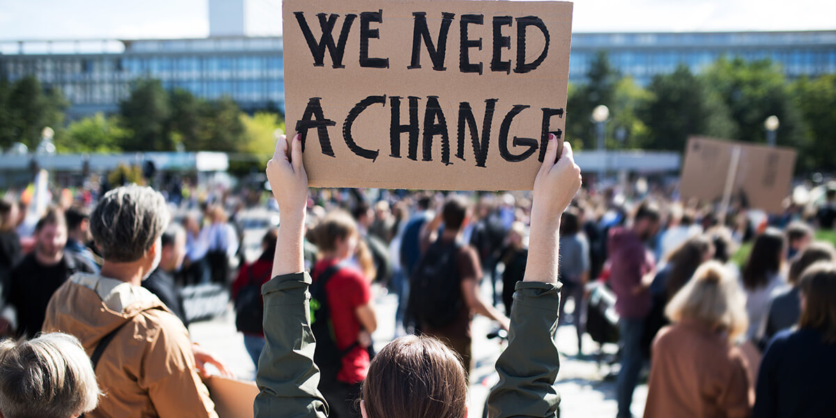 Publikation: Parteien in Bewegung