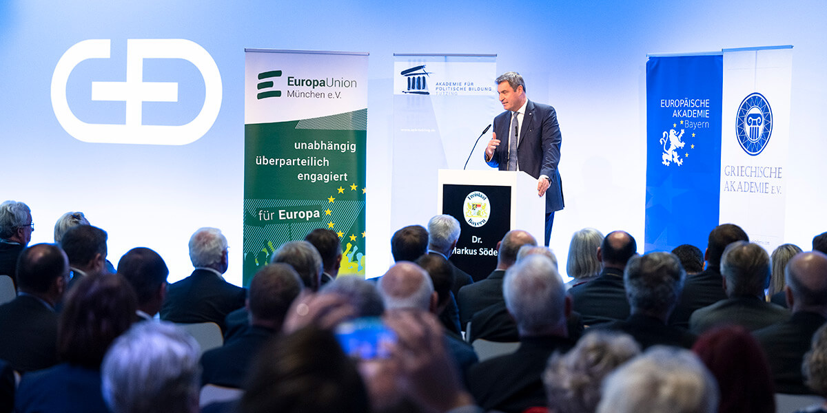 Der Bayerische Ministerpräsident Markus Söder spricht im Veranstaltungssaal von Giesecke+Devrient beim Jahresempfang der Akademie für Politische Bildung und der Europa-Union München