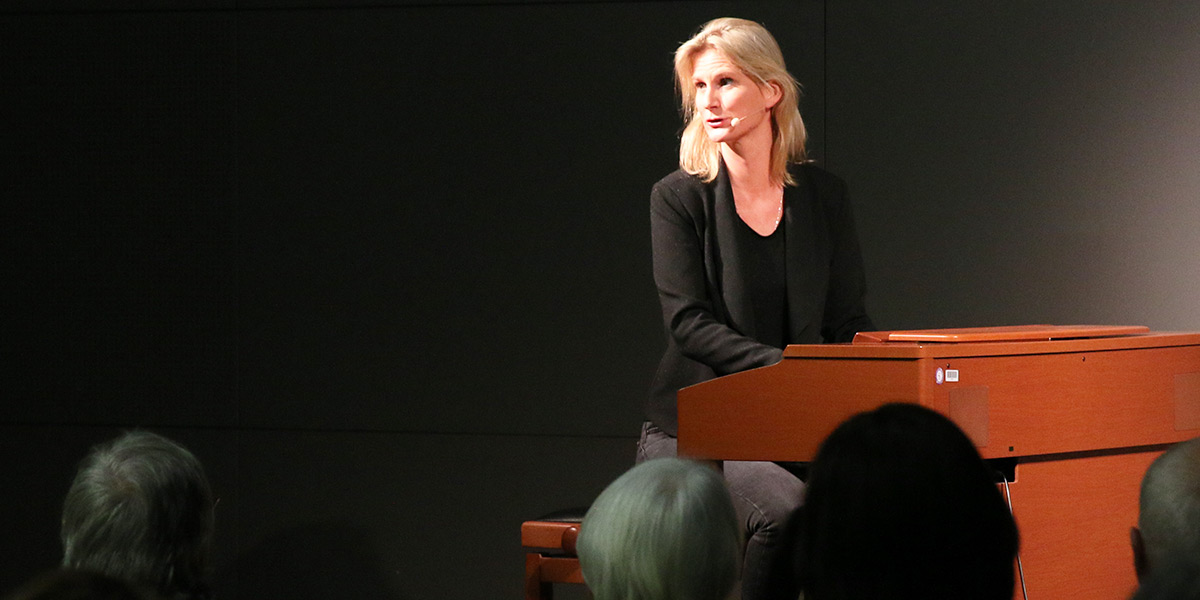 Kultur: Lucy van Kuhl singt Geschichten aus dem Leben